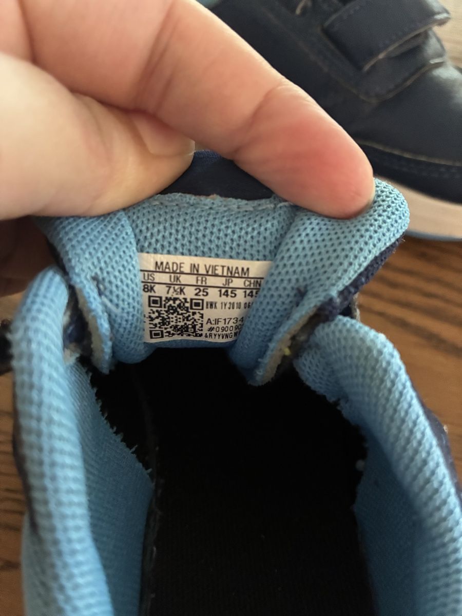 Adidas Scarpe per ragazzi: Adidas Sneaker blau - Grösse 25 – Usato da Saland venduto da Francyherrera 2