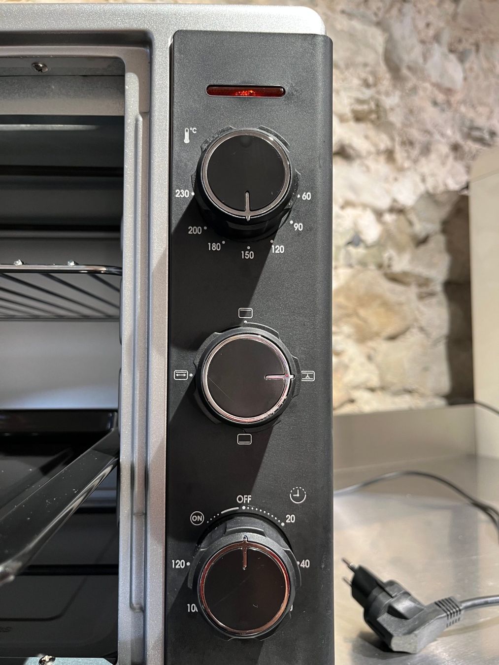Fours: Kleinbackofen Severin To 2058 mit Umluft – D'occasion à Rapperswil SG par inf_tlm8 2