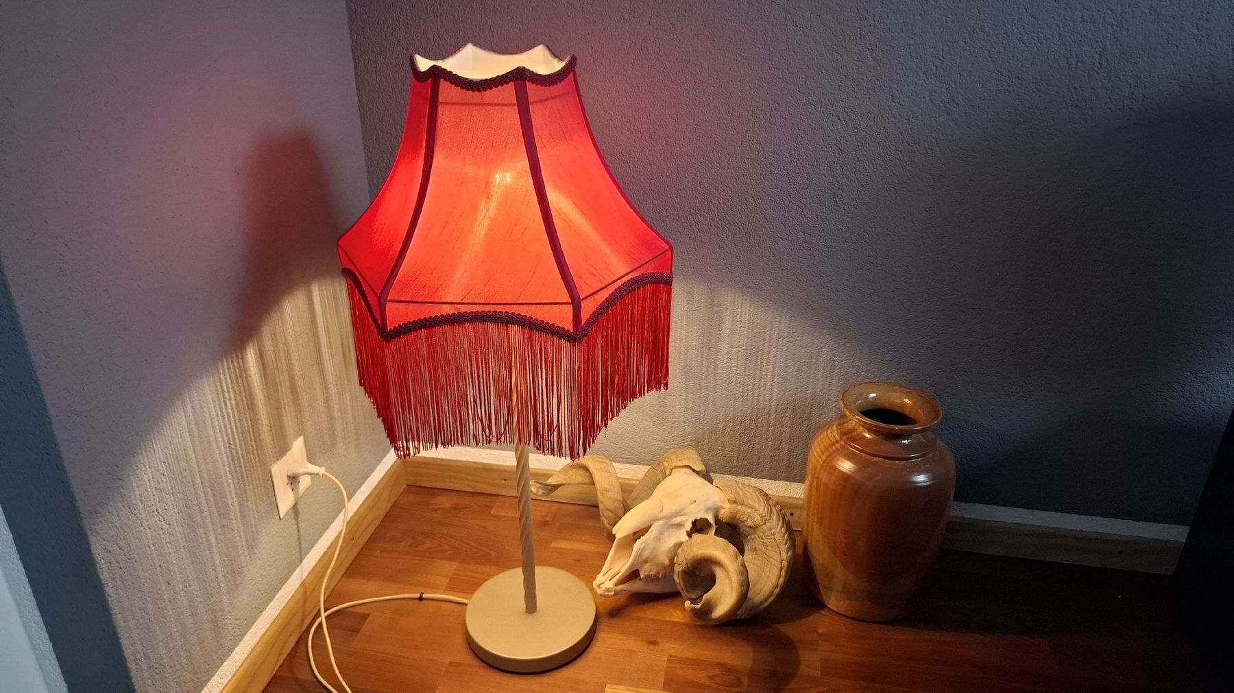 Lampes: Viktorianische Stehlampe mit Fransen – D'occasion à Winterthur par lodidodi 1