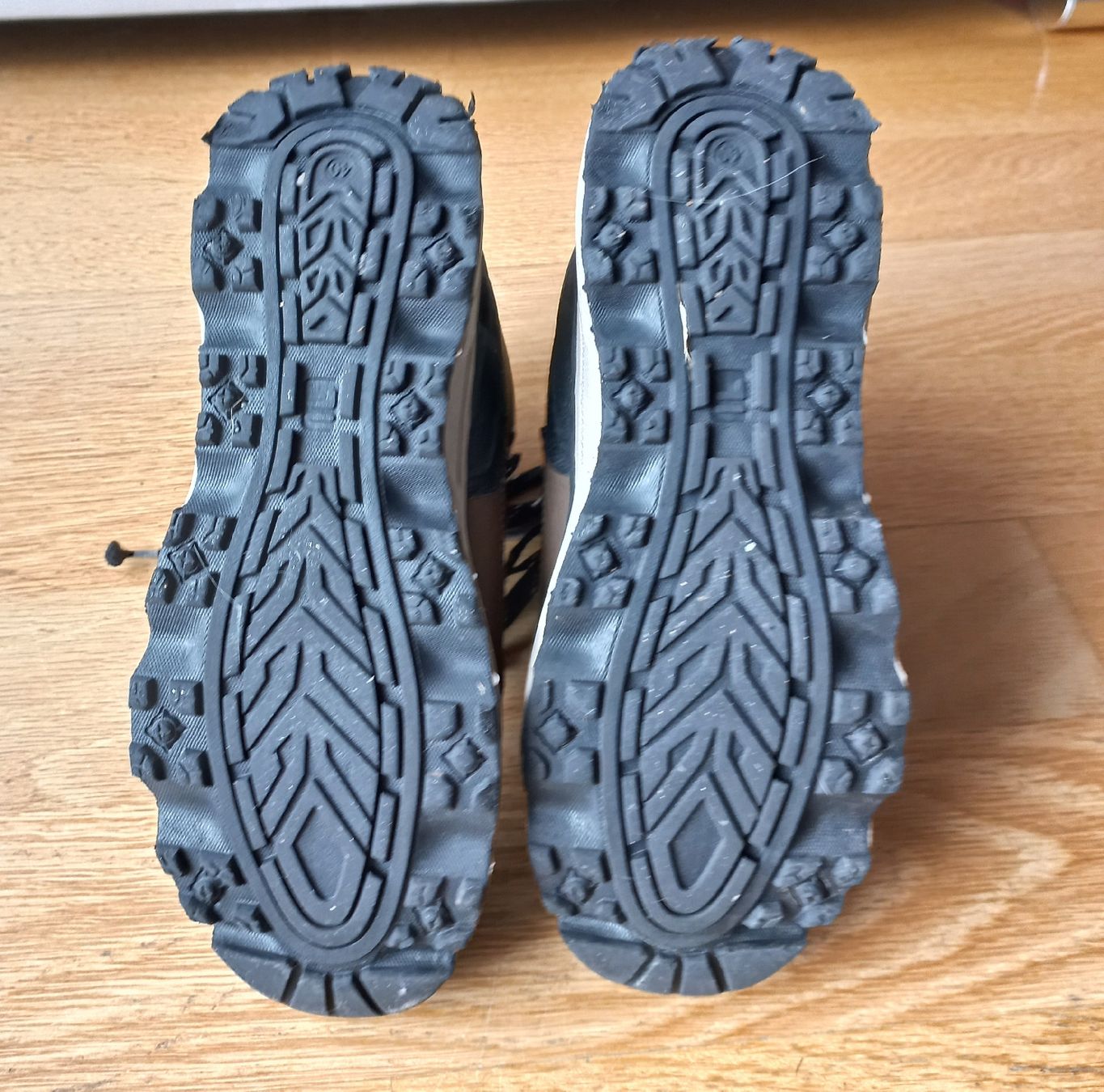 Fila Scarpe per ragazzi: Fila Winterstiefel, Gr. 40 – Usato da Leukerbad venduto da vwgolf01 2