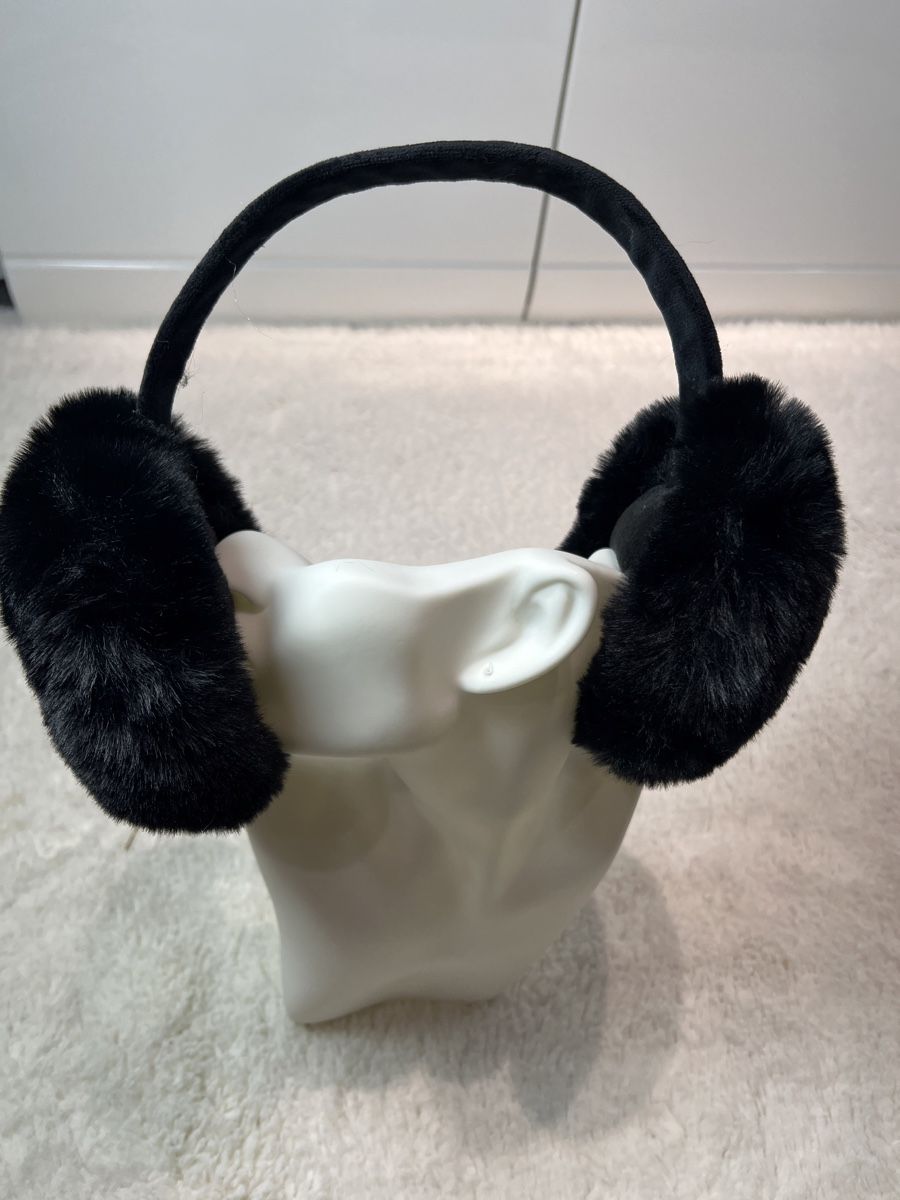 Copricapi, berretti & cappellini: Chauds Cache-oreilles Fourrure Noire Hiver – Nuovo e nell'imballaggio originale da Chenens venduto da anasantos90 1