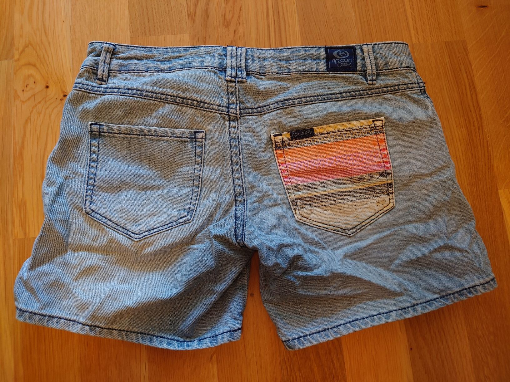 Rip Curl Jeans: Ripcurl Jeans-Shorts Grösse 26 hellblau – Usato da Murten venduto da alau3 1