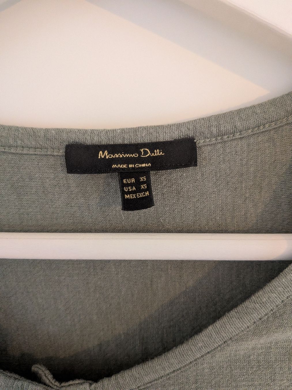 Massimo Dutti Camicette: Massimo Dutti Olive Blouse - Size XS – Usato da Wettingen venduto da ann_hzb5 2