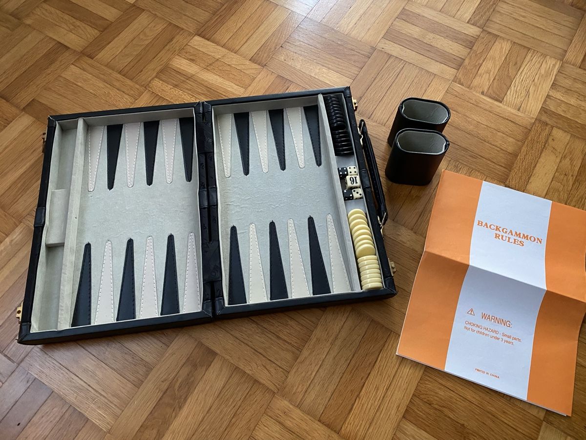 Giochi: Backgammon Spiel Set im edlen Koffer mit Würfeln – Usato da Volketswil venduto da Ahot