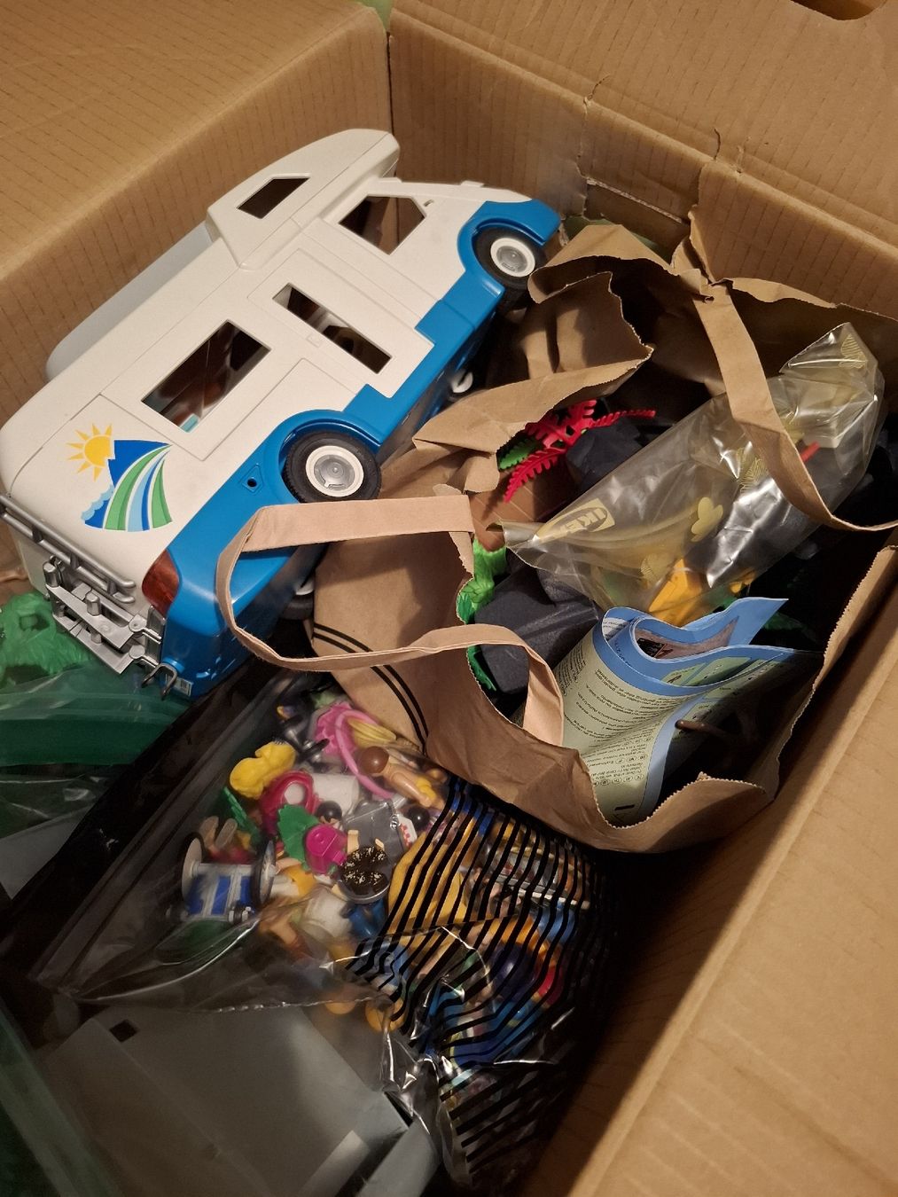 Playmobil Giocattoli: 10 Umzugskartons voll Playmos – Usato da Gipf-Oberfrick venduto da Birgitwet 6