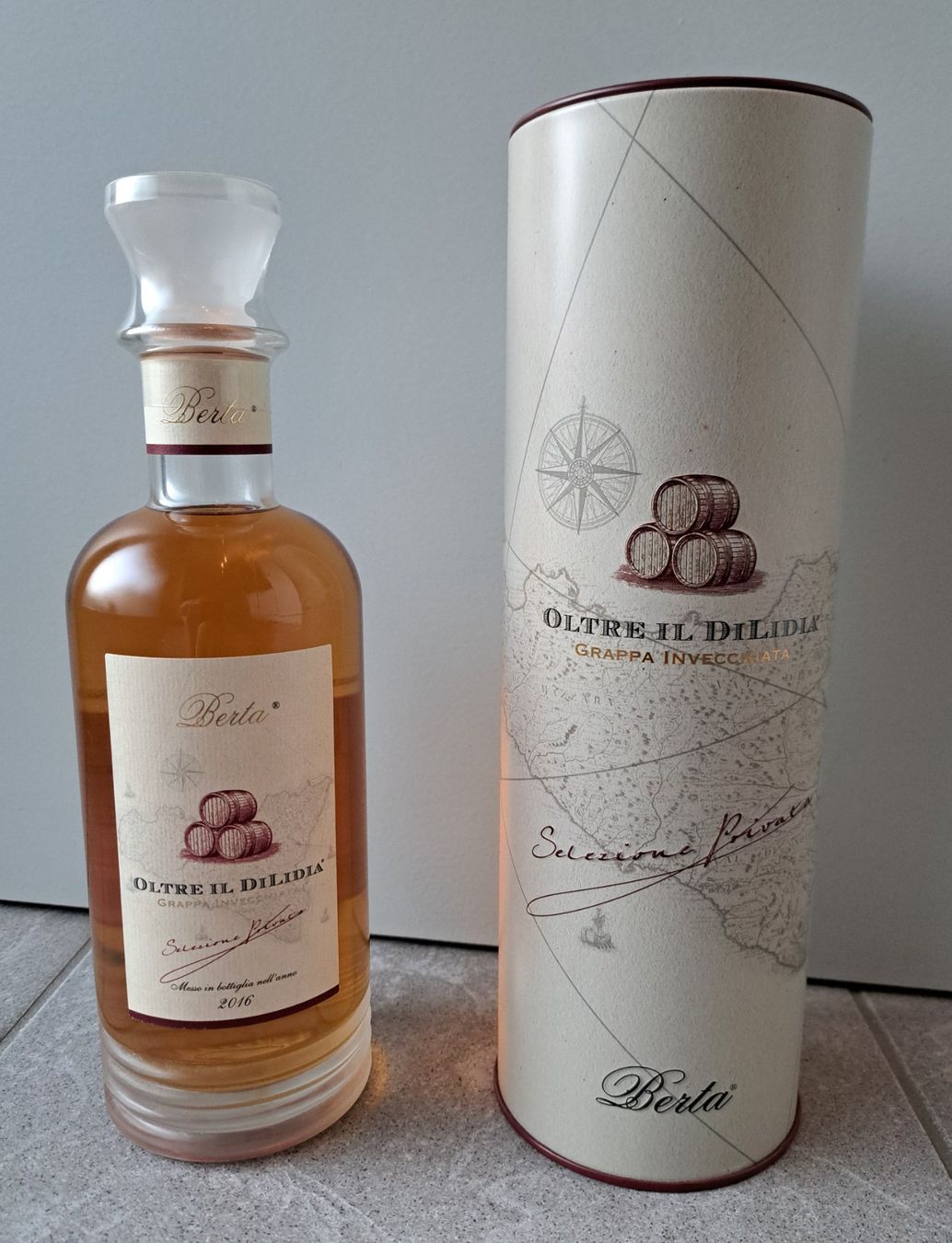Berta Bevande alcoliche: Berta Oltre il DiLidia Grappa Invecchiata Jg. 2016 – Nuovo e nell'imballaggio originale da Bellikon venduto da cebas23