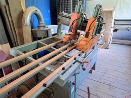 Reienlochbohrmaschine
