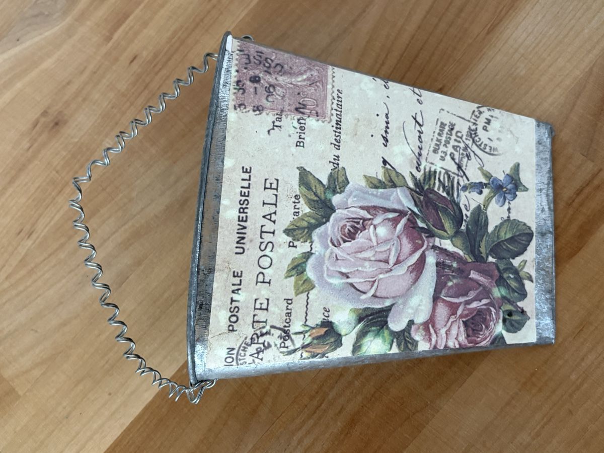 Behälter & Ähnliches: Blech Behälter mit Rosen Motiv – Gebraucht aus Rümlang von SchumBru10 1