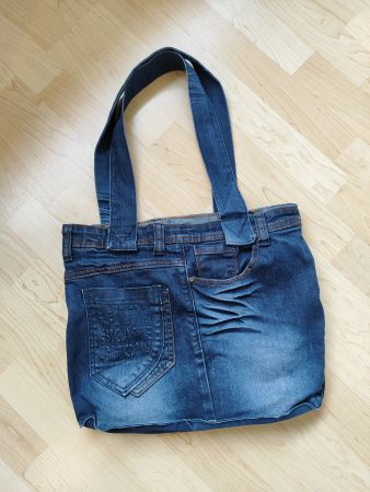Neue Jeans Tasche