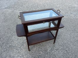 Eleganter Servicetrolley im englishen Stil