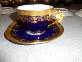 Limoges Porzellan Tassen mit Unterteller, Gold verziert, 23x