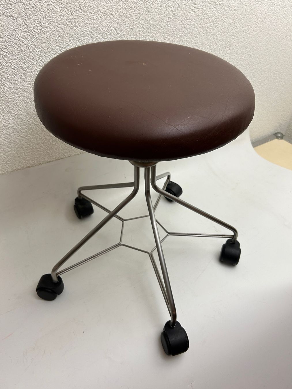 Sgabelli: Gesundheitshocker Ergonomie Technik Pfiffner Degersheim – Usato da Rheineck venduto da emma.gut 1