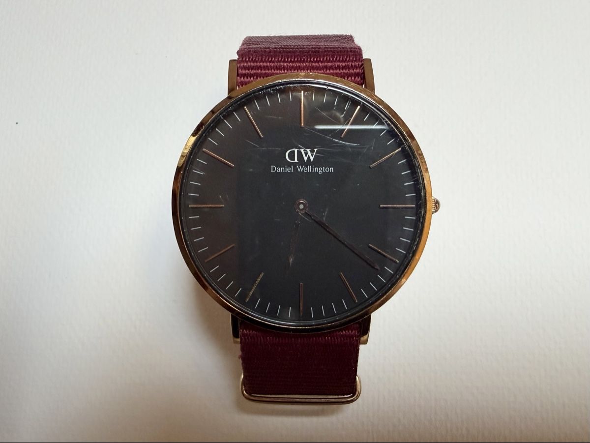 Daniel Wellington Uhren: Montre Daniel Wellington – Gebraucht aus Founex von Hyrienne 8