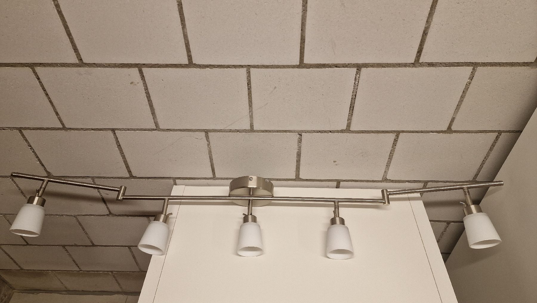 Ikea Lampadari & plafoniere: Deckenlampe mit 5 LED Lampen – Nuovo (secondo la descrizione) da Zollikofen venduto da pandora17 1