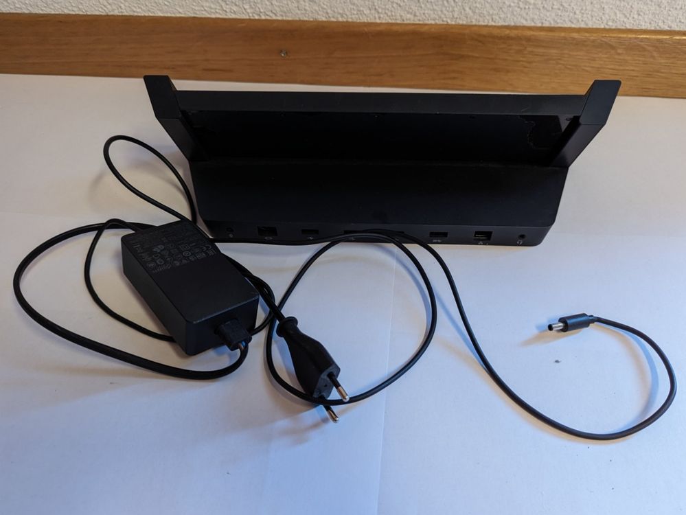 Microsoft Surface Pro 3 Docking Station - Verwandelt Dein Tablet In Einen Vollwertigen Arbeitsplatz, Schwarz