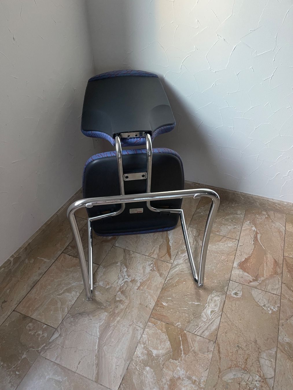Giroflex Sedie: Giroflex Freischwinger – Usato da Dietikon venduto da Nissaa 4