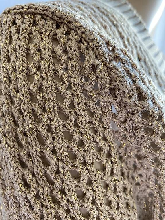 Maglioni & Felpe: Pullover | gehäckelt | Neuwertig | M | Gold Glitzergarn – Nuovo (secondo la descrizione) da Willisau venduto da Uspoffette 2