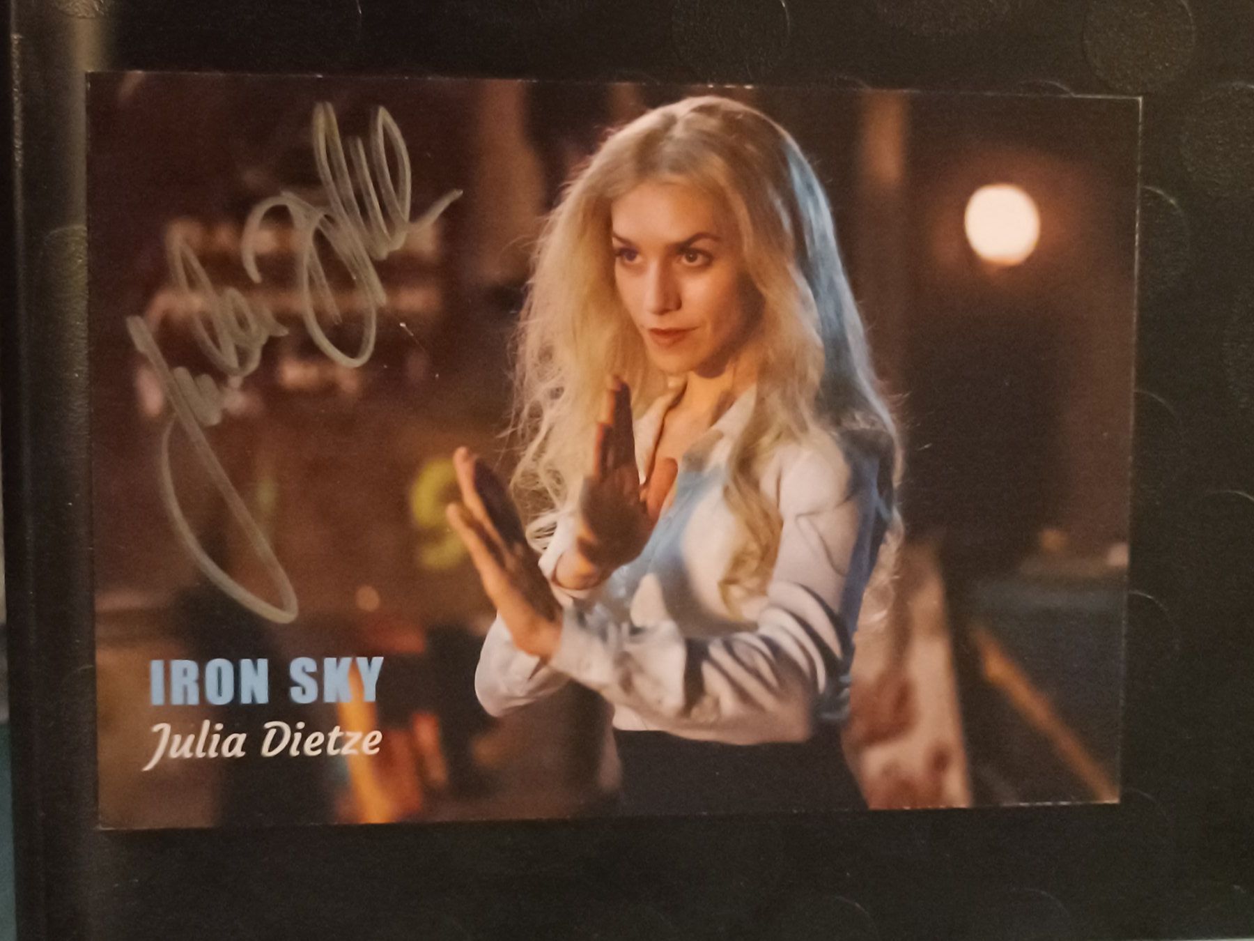 Autographes: Julia Dietze - handsigniert – D'occasion à Menziken par Artographs