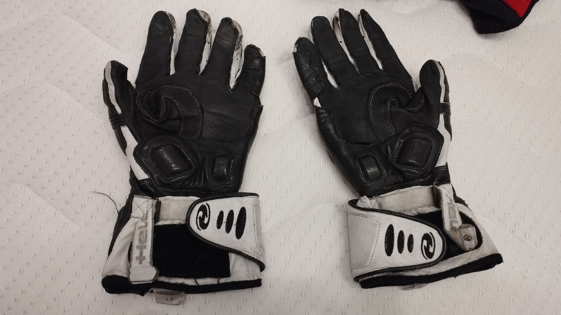 Held Guanti & manicotti: Held Motorradhandschuhe, Leder, Grösse L 9, stark gebraucht – Difettoso da Basel venduto da Schof 4