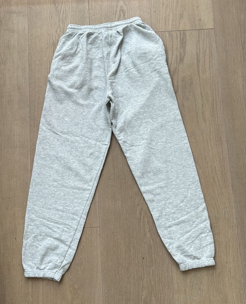 Iets Frans... Pantaloni: iets Frans Grey Loungewear Sweatpants – Usato da Zug venduto da mbe_t5j2 1