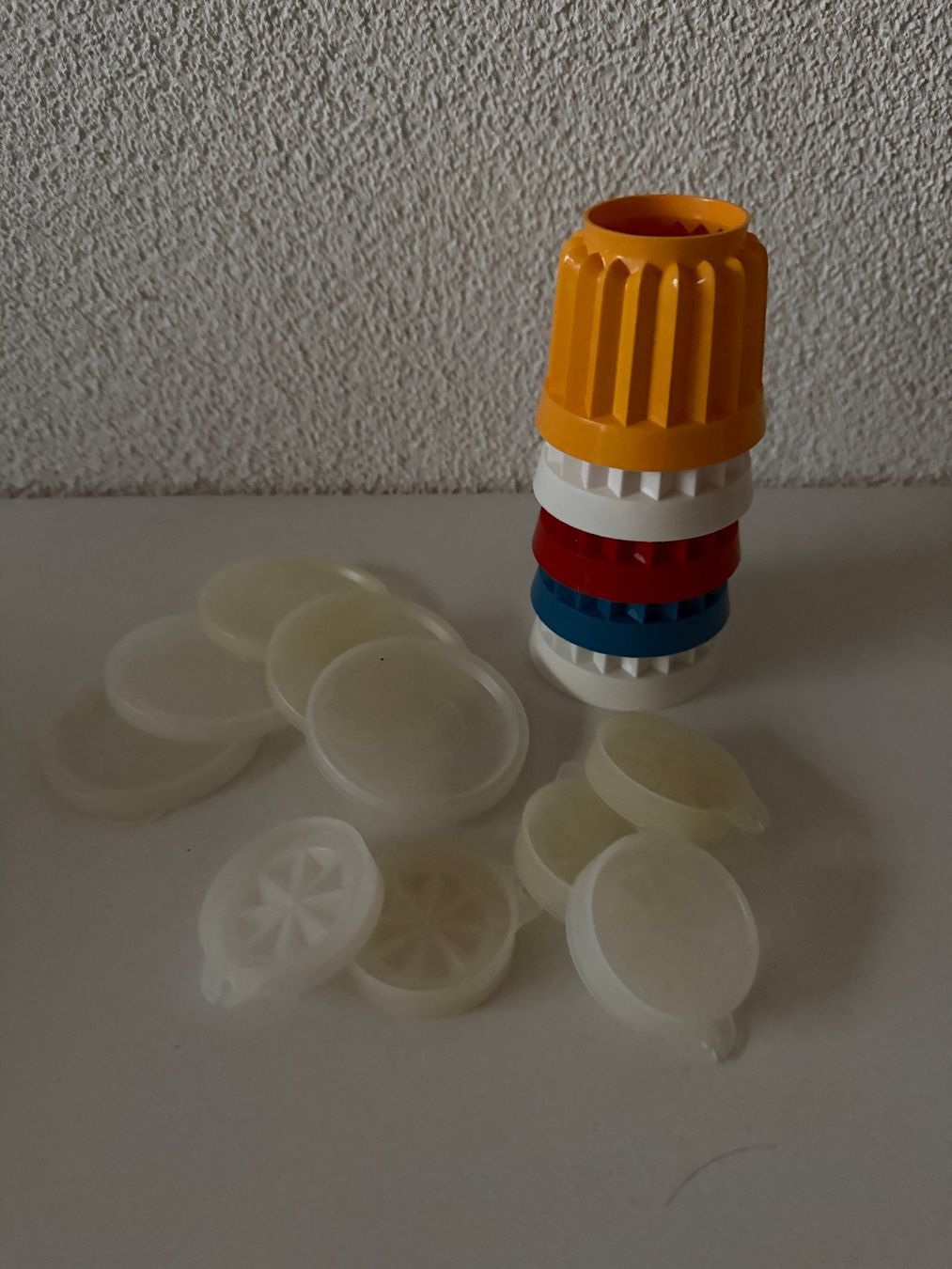 Tupperware Contenitori & Simili: Tupperware Puddingförmli – Usato da Flawil venduto da Ddorian