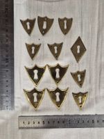 12 dekorative Schlüsselschilder aus Messing