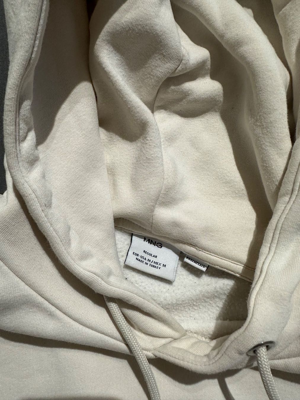 Pullover & Sweatshirts: Mango Essentials Hoodie Weiss – Gebraucht aus Kaltbrunn von schnoggele 3