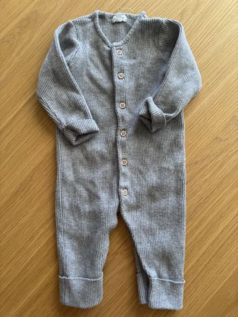 Baby Jumpsuit gerippt grau, Vertbaudet Gr.67/6Monate