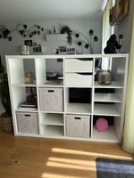 Weisses Regal, Gestell, Raumteiler
