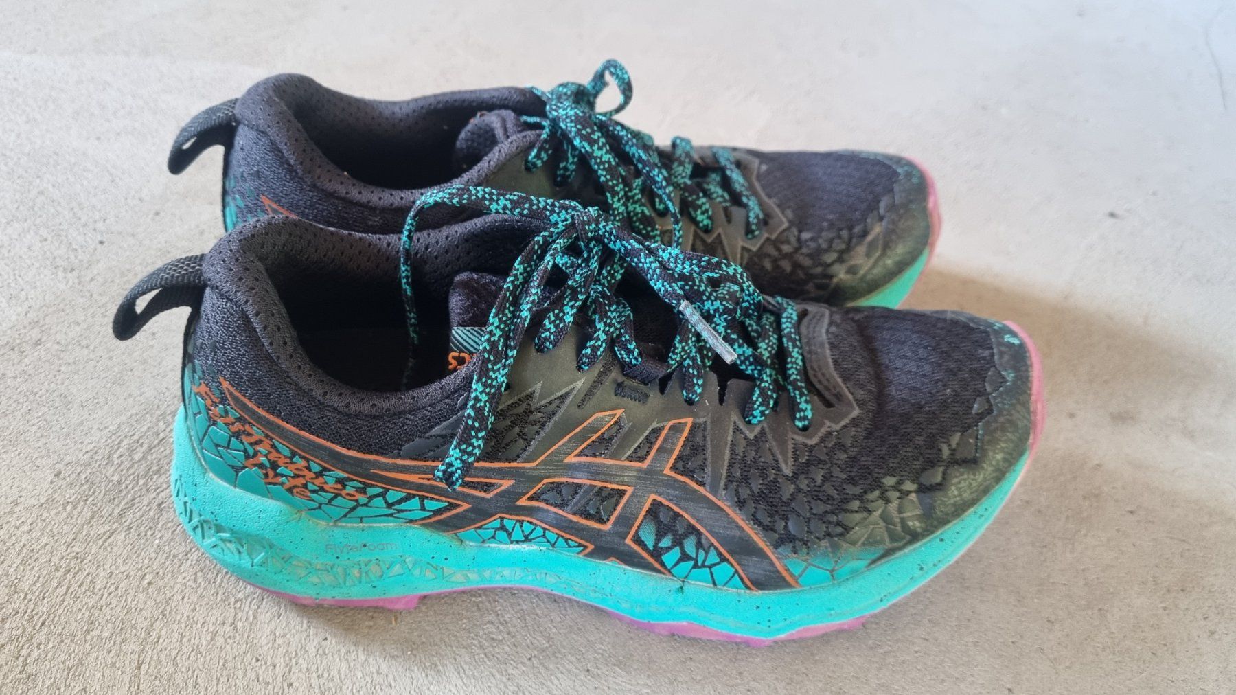 Schuhe für Mädchen: Asicsgrip Trekkingschuhe 37.5 – Gebraucht aus Grüningen von lama10