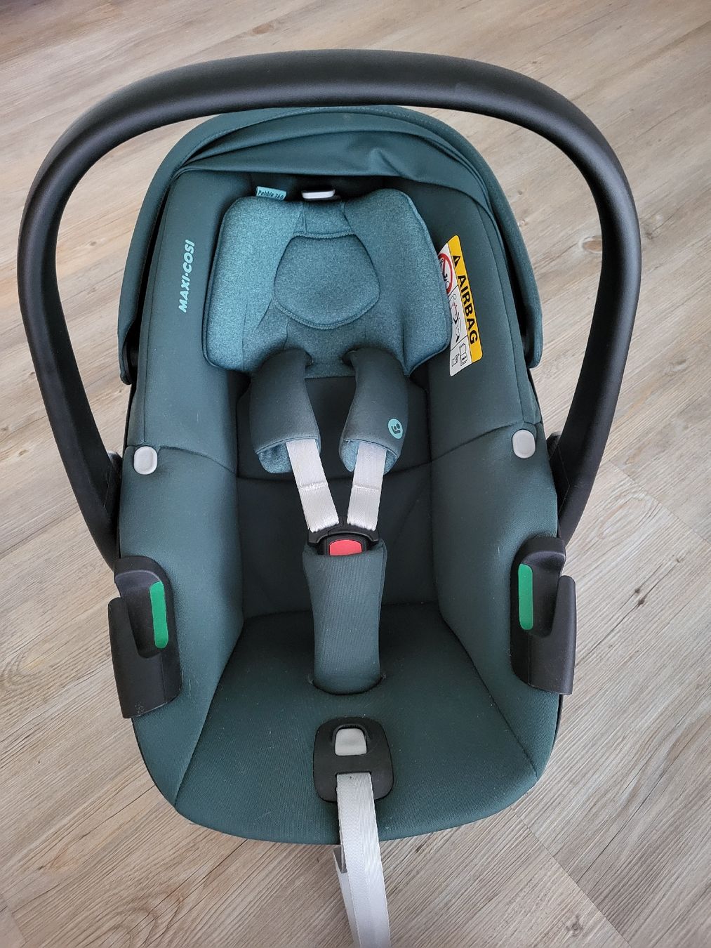 Maxi-Cosi Seggiolini per auto: Maxi-Cosi Pebble 360 Babyschale Essengreen – Usato da Biglen venduto da Ixya69