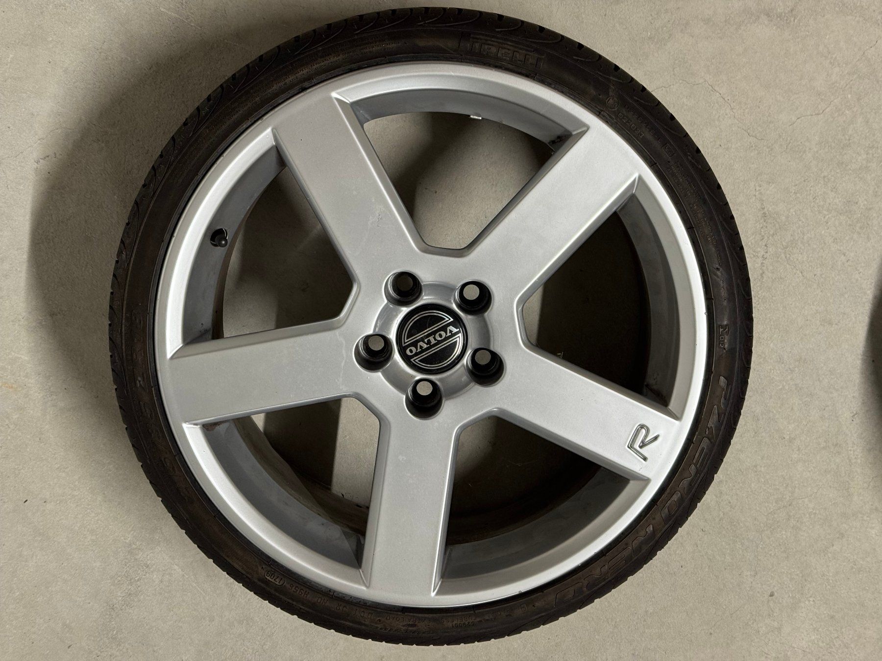 Volvo Pneumatici & Ruote complete: Volvo Aluräder 18" Pegasus – Usato da Amsoldingen venduto da 242GT 1