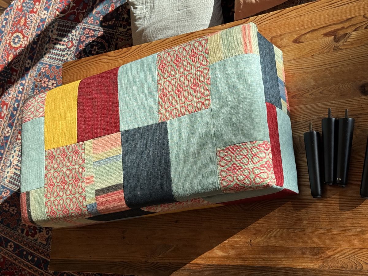 Sgabelli: Patchwork-Hocker mit Stauraum neu! – Nuovo (secondo la descrizione) da Hinterkappelen venduto da hugo_sophian 2