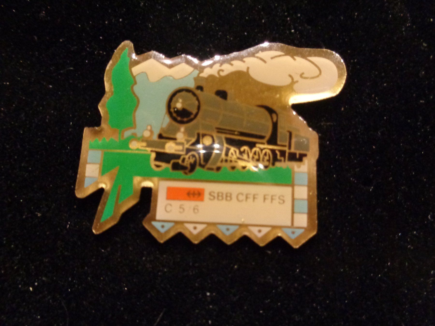 SBB/CFF/FFS Placchette & Badge: Pin Lokomotive – Usato da Birsfelden venduto da Albatros55