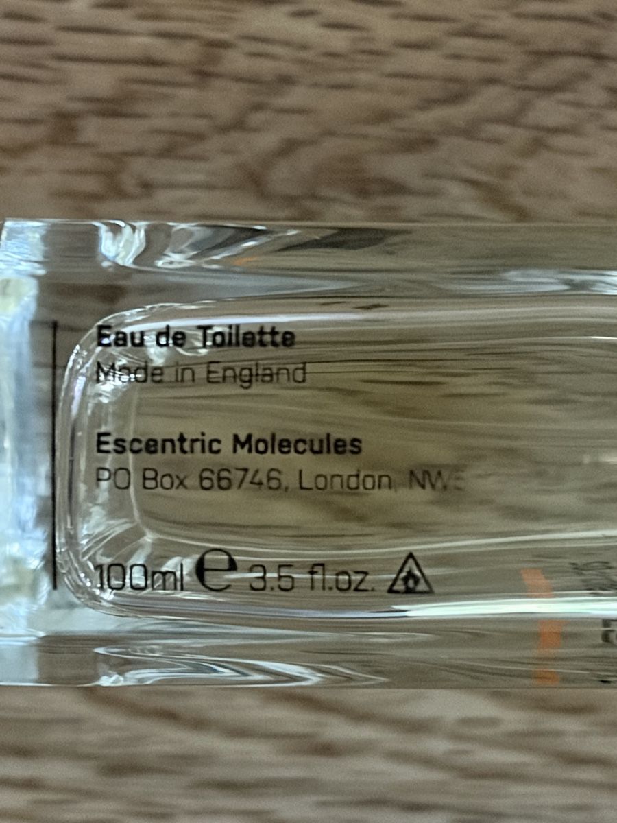 Profumi & Eau de Toilette: Escentric Molecules E02 Eau de Toilette 100ml – Nuovo (secondo la descrizione) da Riehen venduto da VB_CH85 2