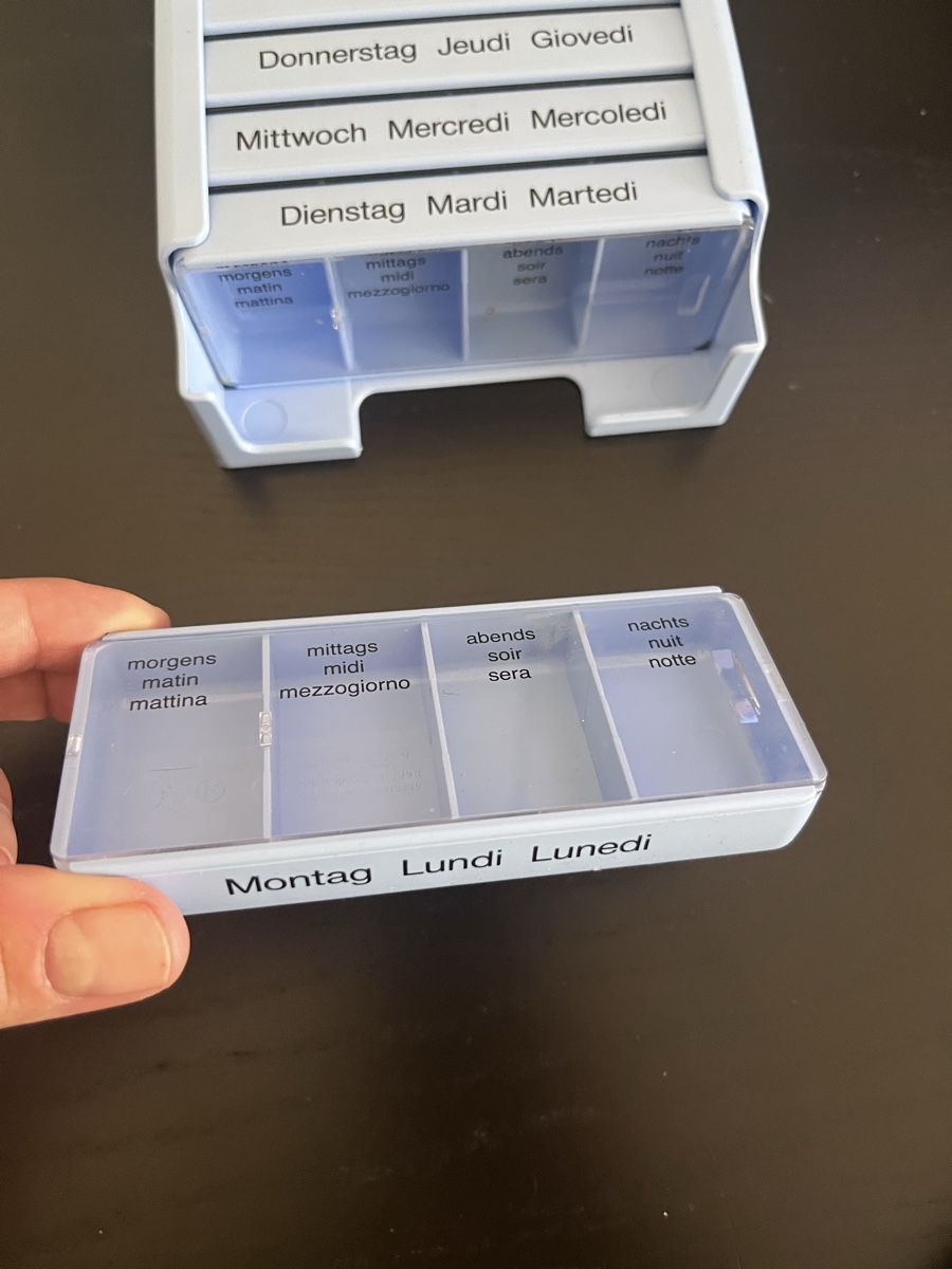 Contenitori & Simili: Medikamentenbox / Organizer / Pillendose / Dosierbox – Nuovo (secondo la descrizione) da Zürich venduto da valeska14 2