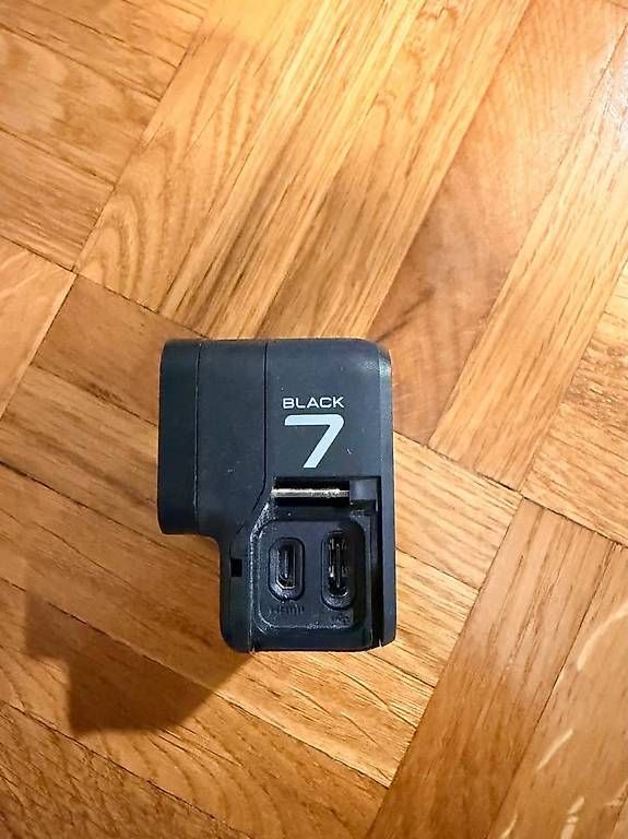 Action Cam: A vendre gopro hero 7 avec karma grip – Usato da Lausanne venduto da bata838