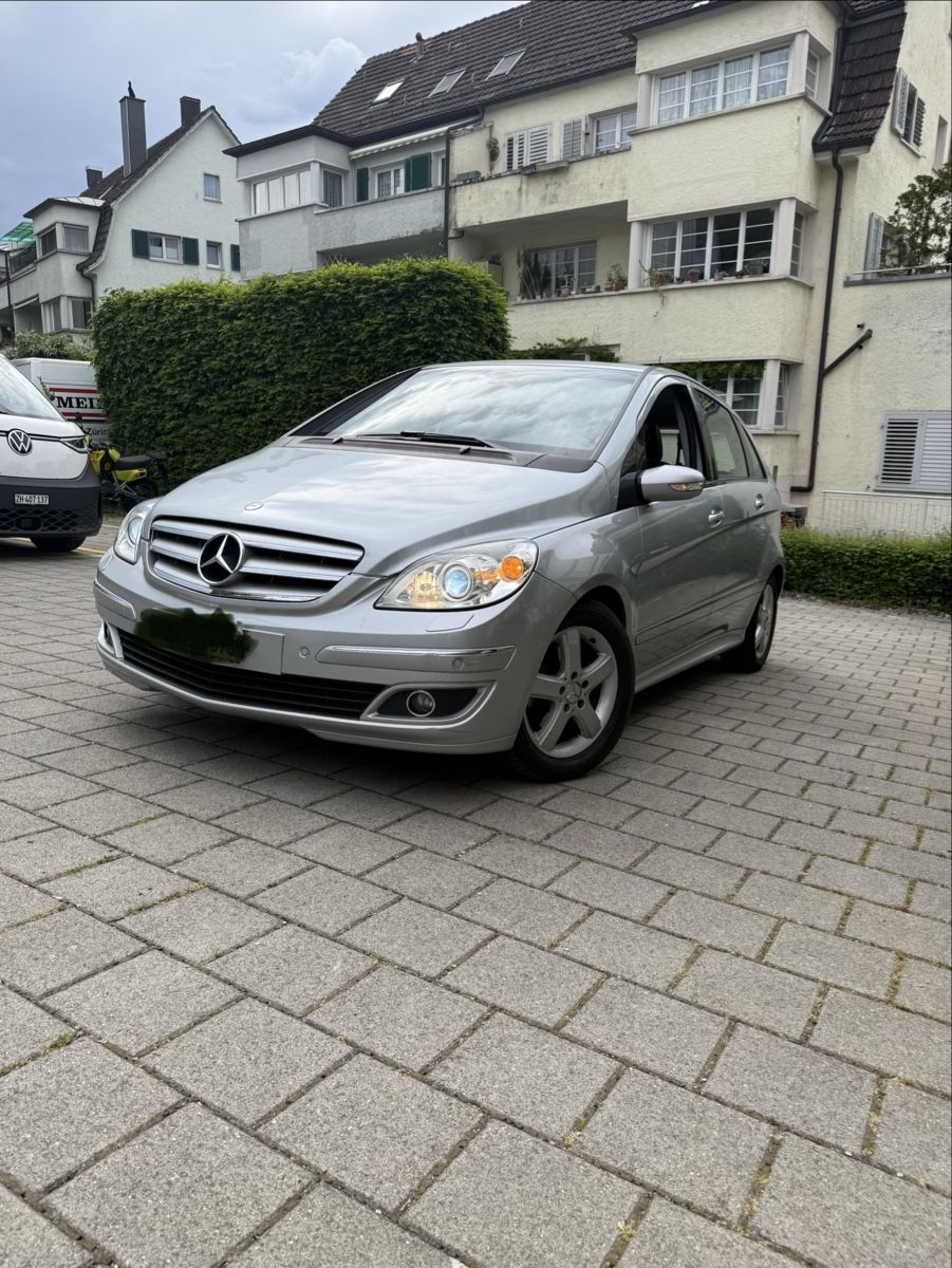Mercedes-Benz Automobili: Mercedes B-Klasse Silber – Difettoso da Zürich venduto da chi_xhq5 6