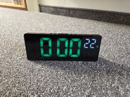 Digitale LED-Uhr Modell DS-6631 guter Zustand
