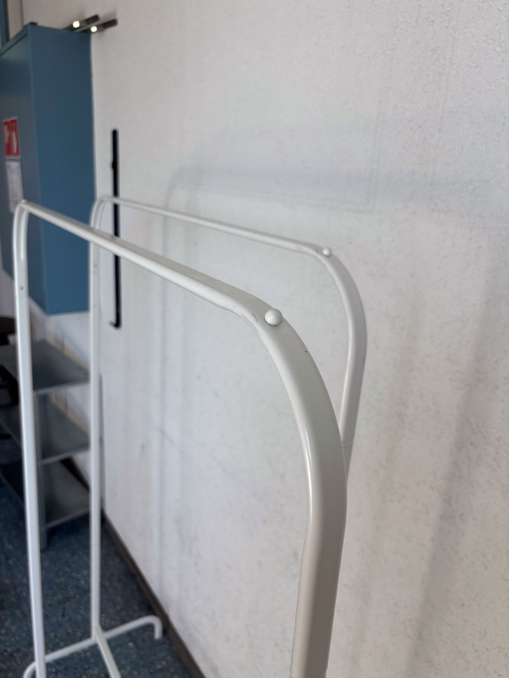 Ikea Guardaroba: 2x Kleiderständer MULIG weiss – Usato da Kriessern venduto da rene1987 2