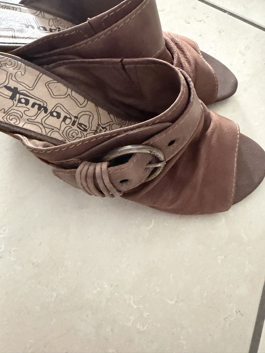 Tamaris Chaussures femmes: Pantoletten Gr. 39 Leder – Neuf (Voir description) à Greifensee par Tschappala 4