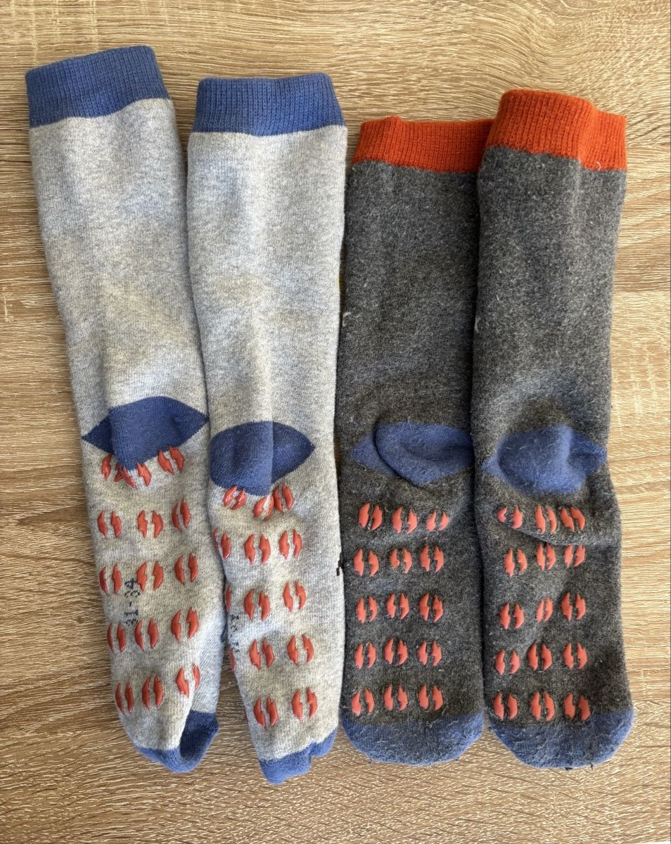 Calze per bambini: 2 Stoppsocken Gr 31-34 – Usato da Ebikon venduto da Regipe 1