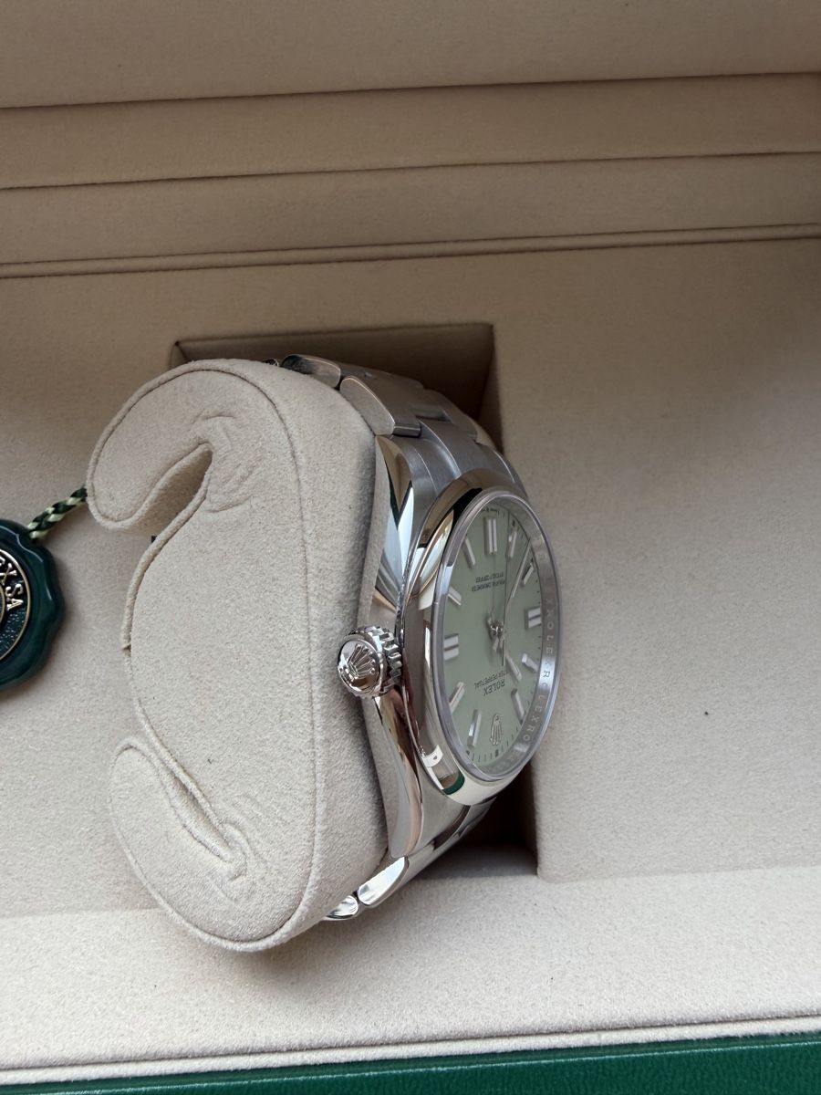 Rolex Orologi: Rolex Oyster Perpetual 41 Pistachio – Nuovo e nell'imballaggio originale da Meilen venduto da Zurich_Glam 2