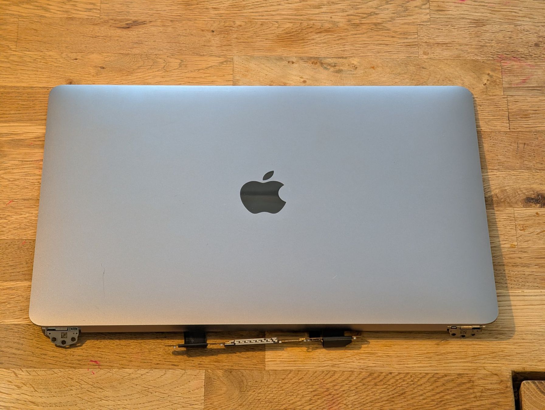 Apple Notebook: MacBook Pro 13" (2017) Display - Defective – Difettoso da Zuchwil venduto da Danihend 1
