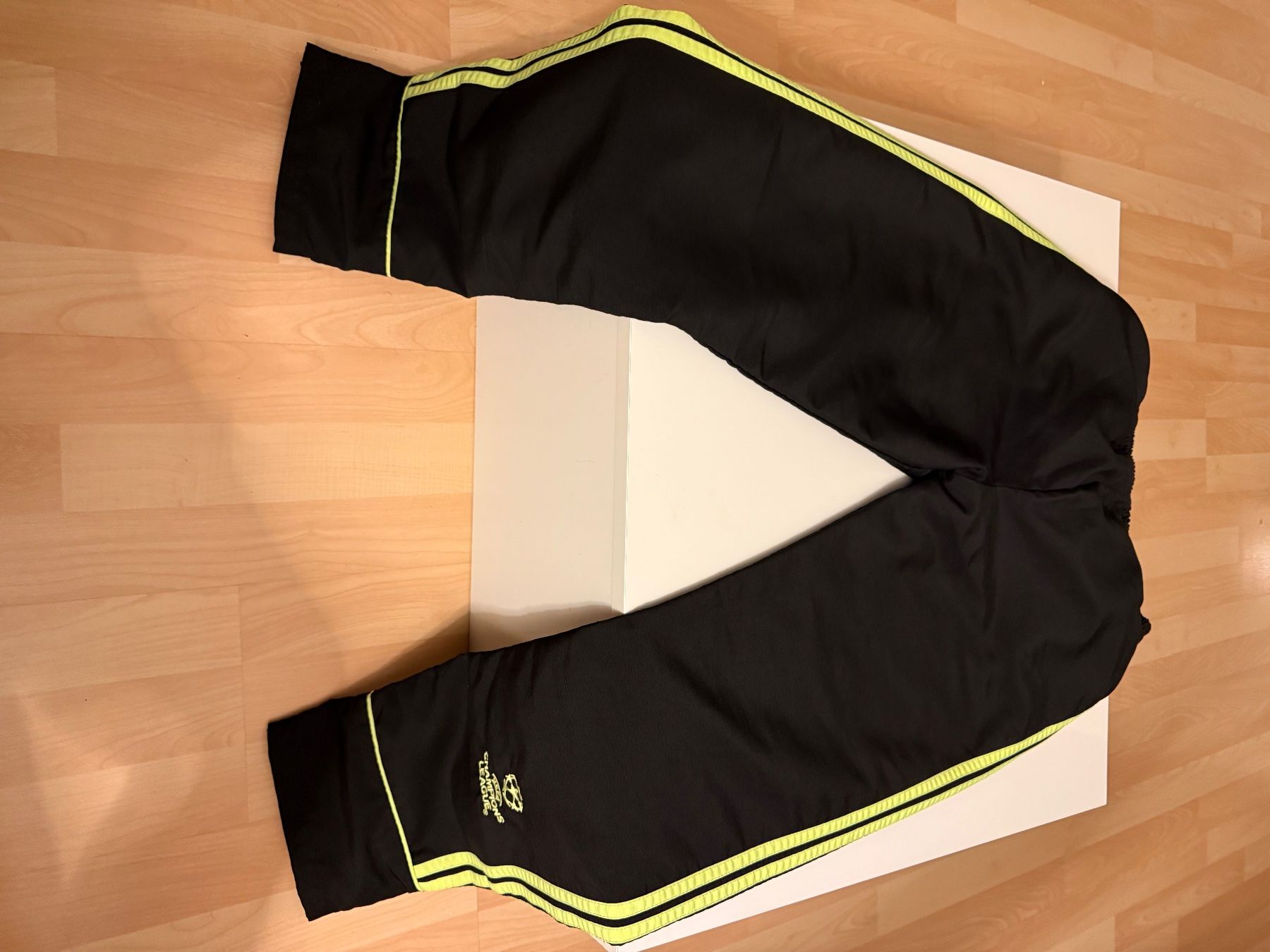 Adidas Hometrainer: Adidas Trainer – Gebraucht aus Suhr von sel_w2yg 2