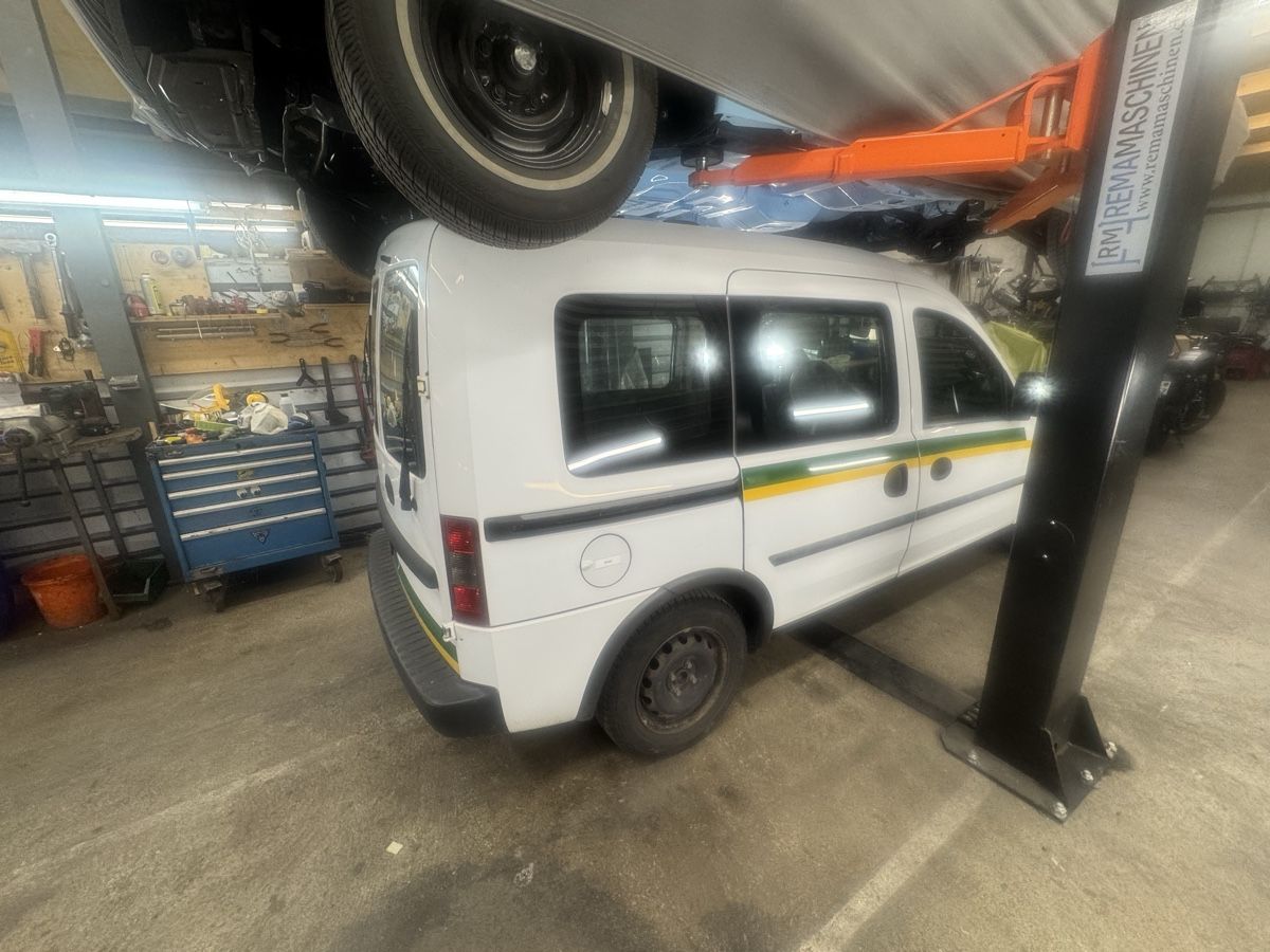 Opel Autos: Opel combo c17 td – Gebraucht aus Montlingen von jos_qb2z 4