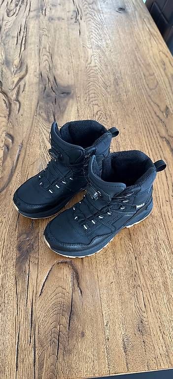 Scarpe per ragazzi: Chaussures Enfants 31 – Usato da Cernier venduto da jo1069