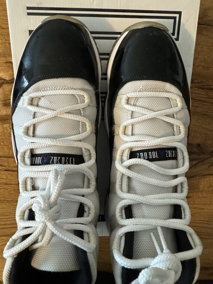 Jordan Scarpe da uomo: Jordan 11 Retro Concord - 2011 – Usato da Zürich venduto da sell_my_stuff 2