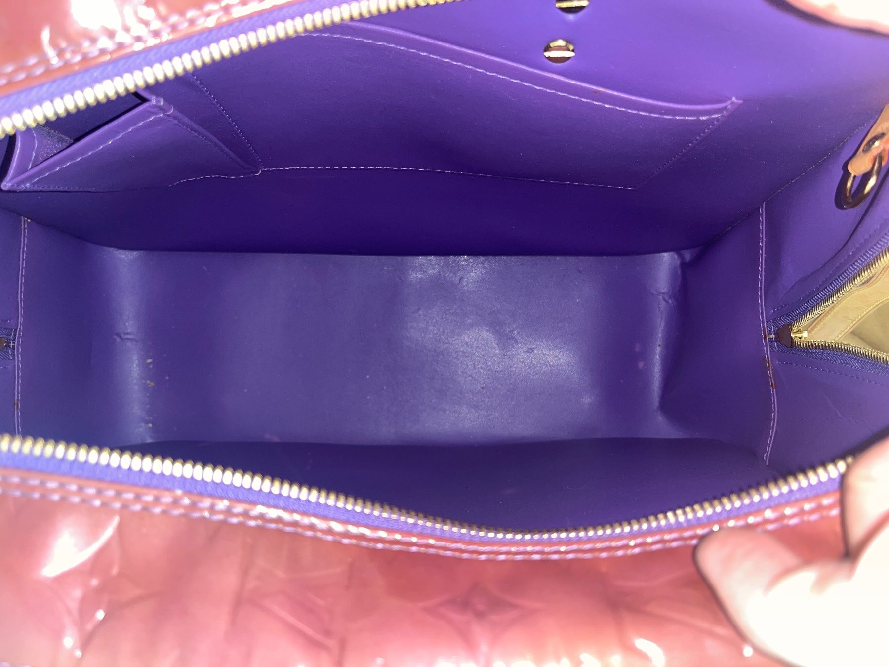 Louis Vuitton Taschen: Louis Vuitton Sutton GM cuir empreinte bordeaux – Gebraucht aus Sugiez von Vuitton_for_life 6