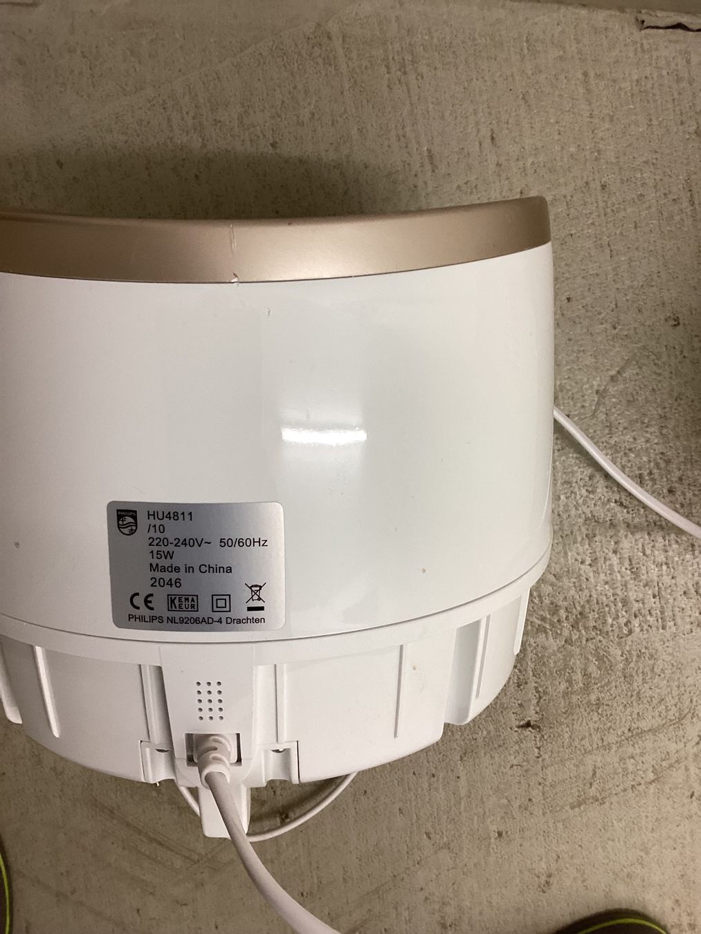 Philips Humidificateurs: Luftbefeuchter Philips - Schluss mit trockener Luft – D'occasion à Altnau par riomio 3